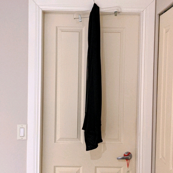 GUC black asymmetrical dress - Picture 6 of 9